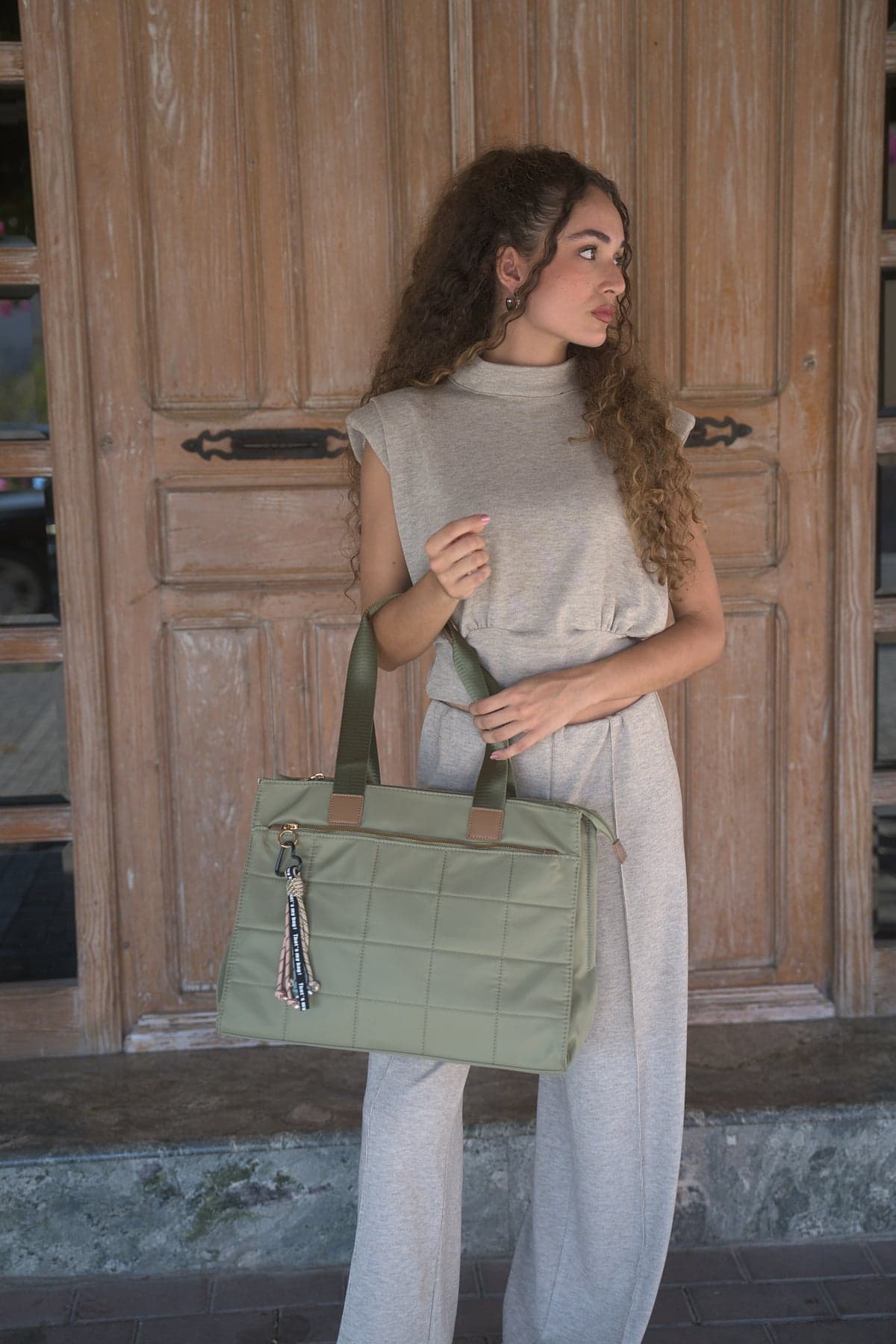 Bolso acolchado verde, vista de frente 3