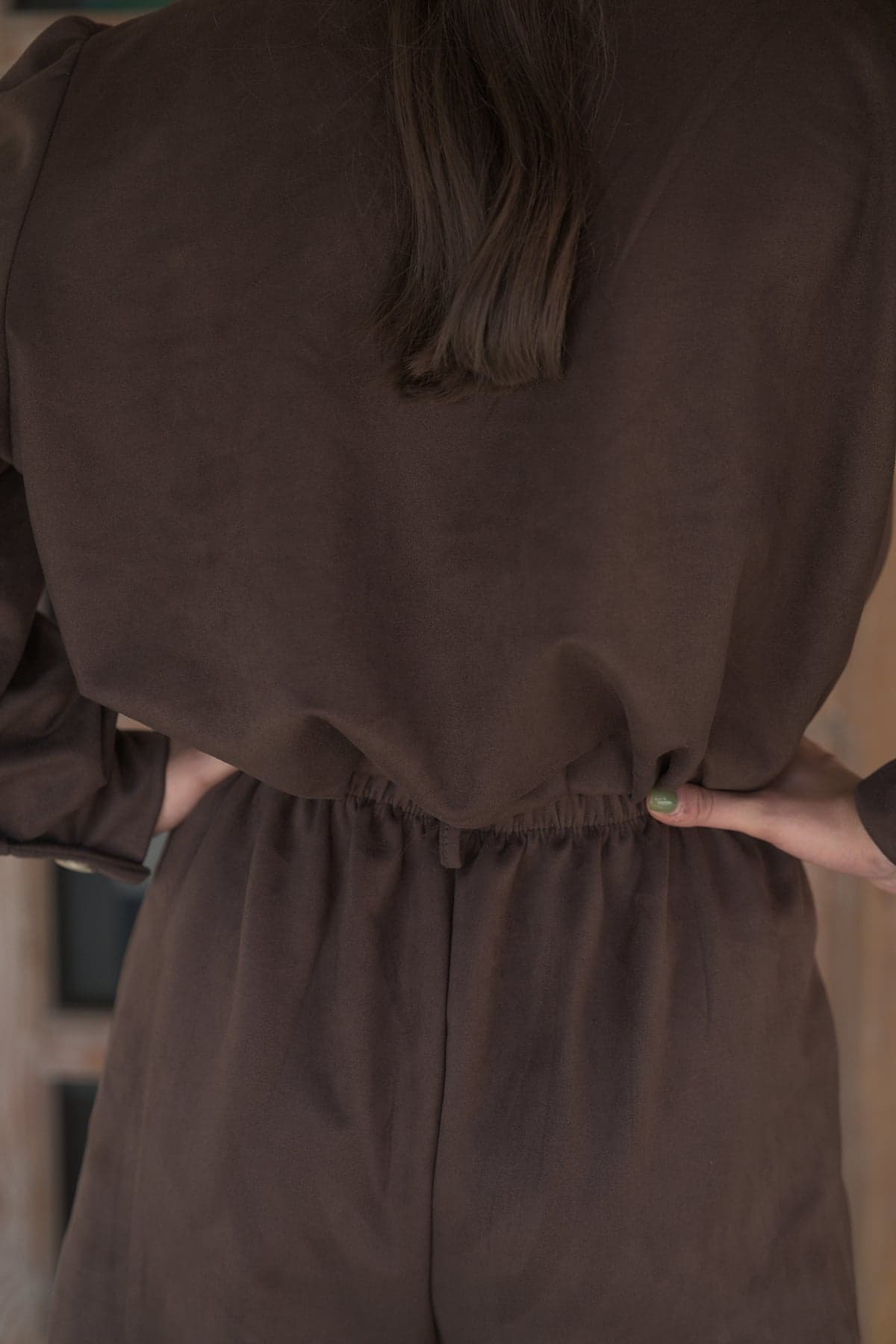 Chaqueta de ante marrón, detalle 2