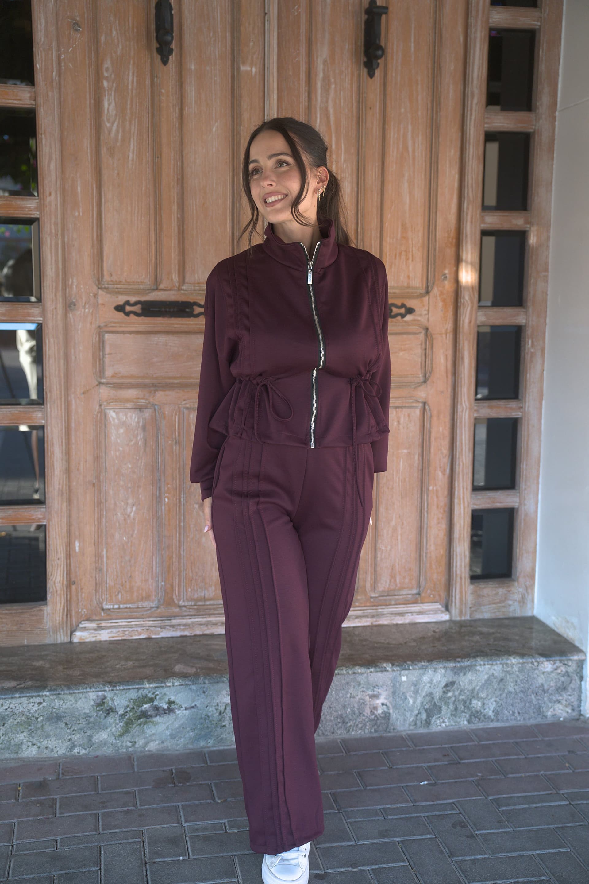 Conjunto con cremallera Granate, frente