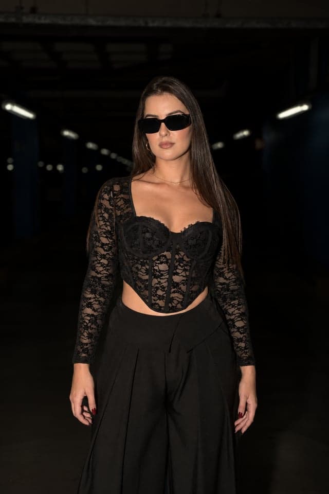 Corset de encaje manga larga Negro, vista de frente 1